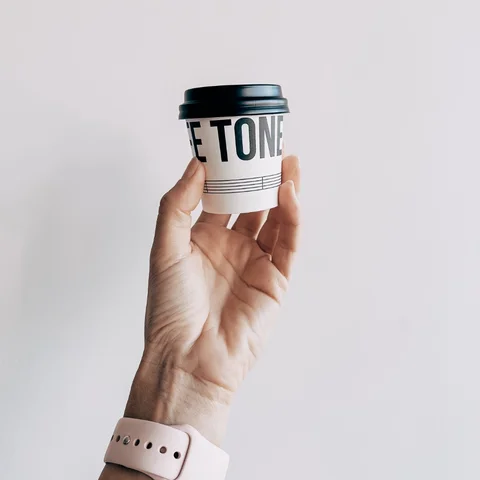 Cafe tone | reference - kelímky s potiskem | takeawaycup.cz