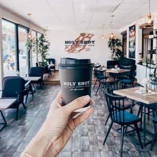 HOLY SHOT | referenzen - bedruckte Becher | takeawaycup.at